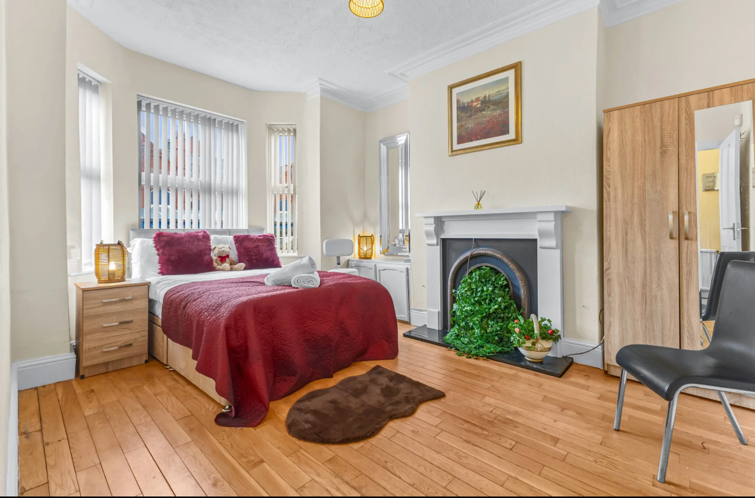 Manchester Host contractor accommodation — location and access